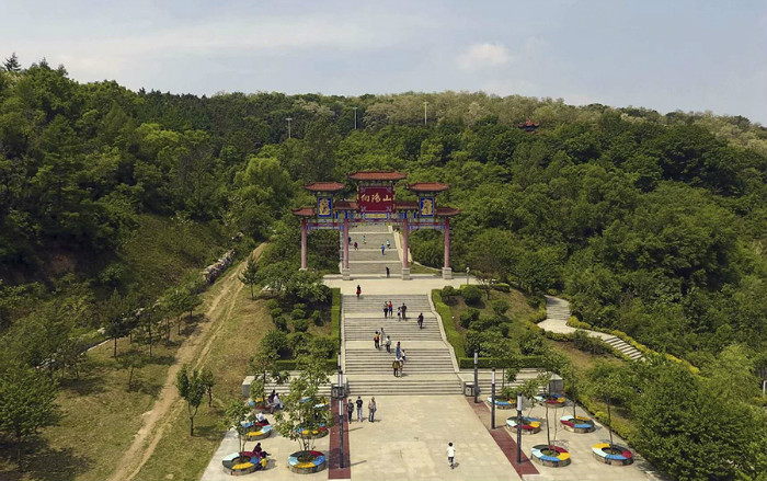《向阳山公园》沈晓萍 摄