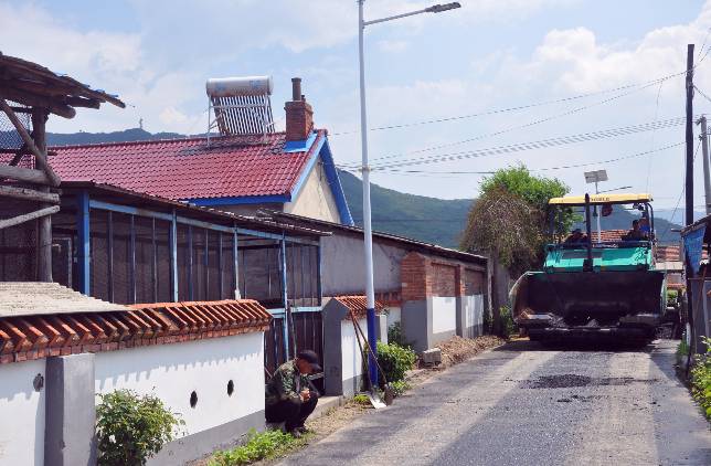 如今的海青村,村容村貌样样好.