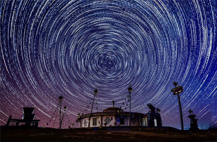 點·看城市繁華:星星點燈,照亮我的夜空丨吉林省女攝影家流年碎影(32)