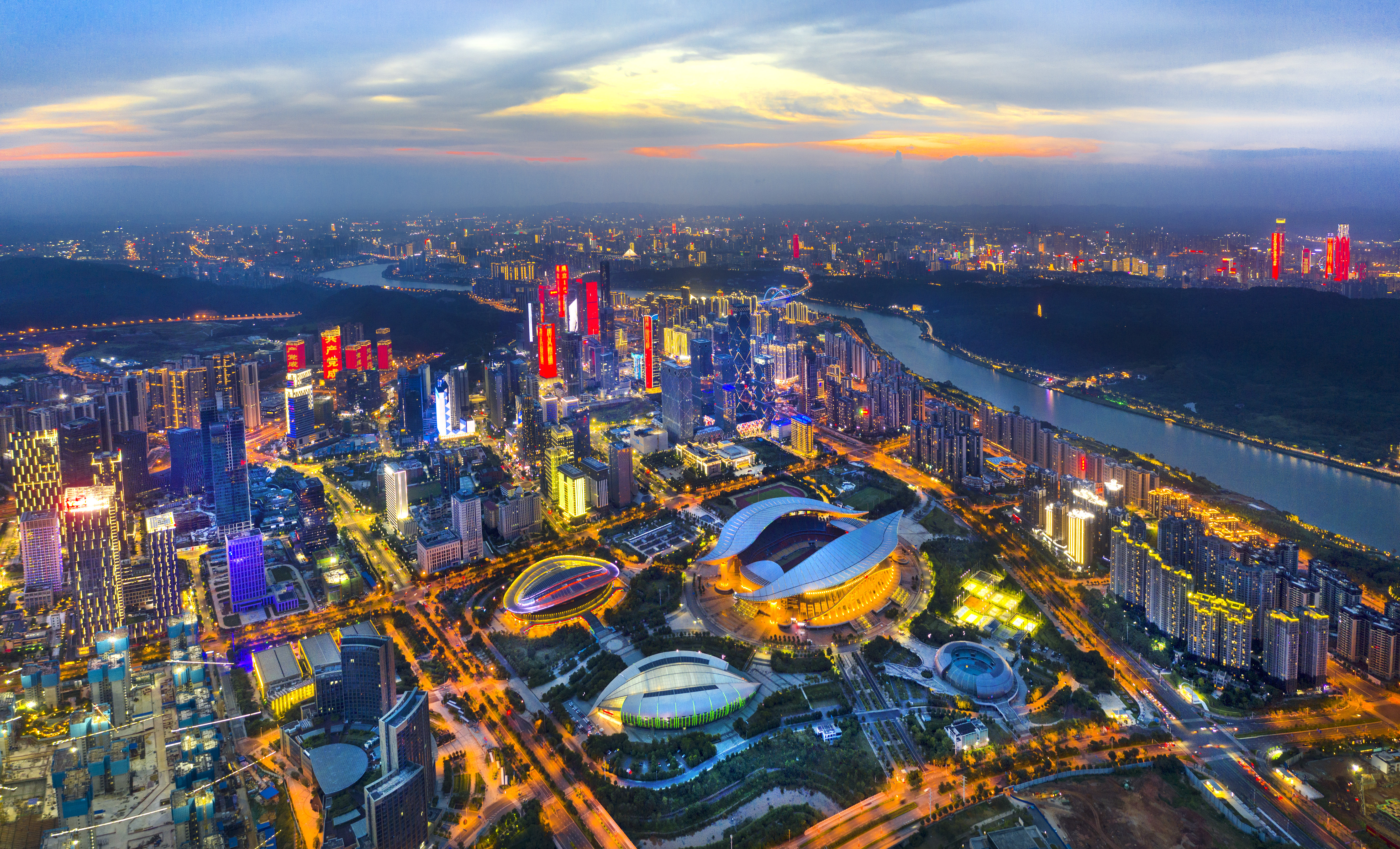 携手共创美好未来聚焦一带一路建设丨广西加快建设西部陆海新通道