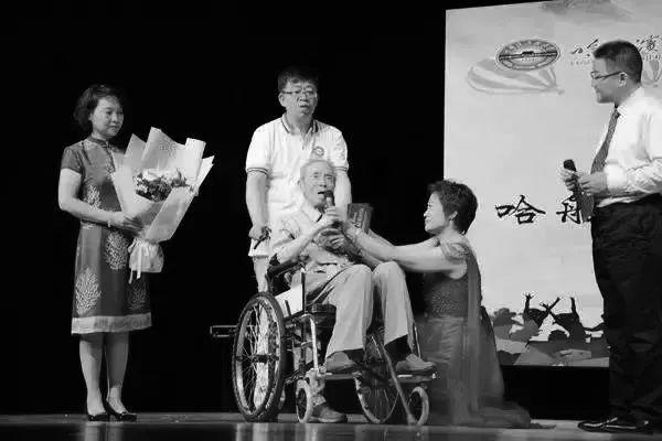 中国潜艇之父哈工程终身荣誉教授邓三瑞逝世